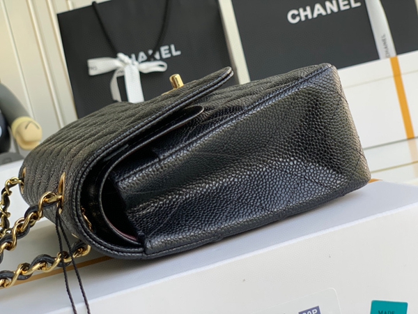 シャネルバッグレプリカ側面デザイン